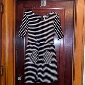 Petticoat Alley Dress.  Size S.  Has stretch!